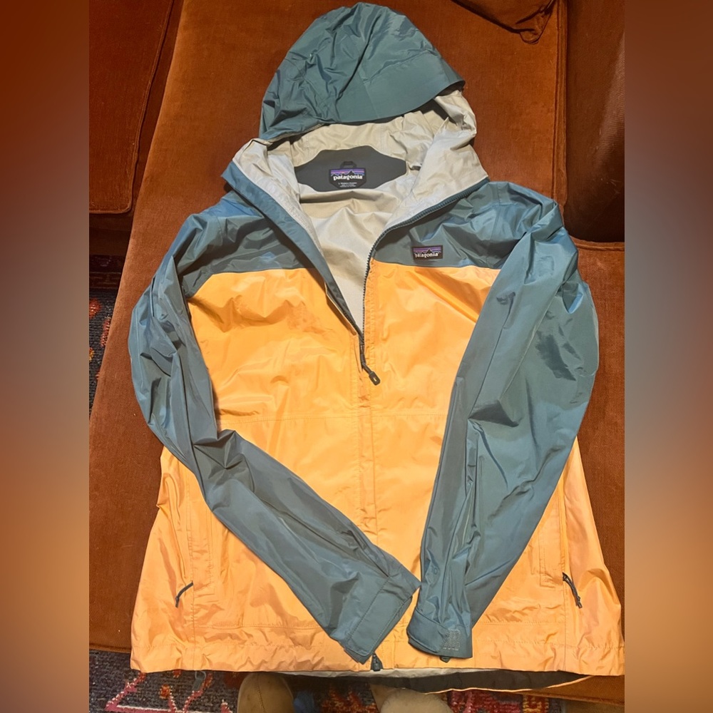 Women’s Patagonia Torrentshell 3L Rain Jacket Size Large